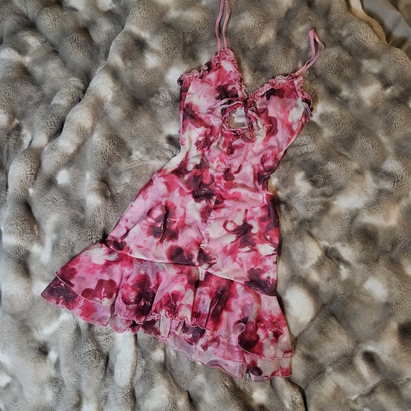 Ardene Floral Pink Ruffle Dress With Bow And Cut Out - Picture 2 of 6